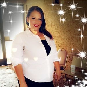 Meet your Posher, Monique